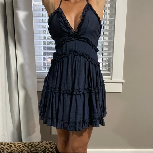 Navy Blue Criss-Cross Ruffled Flare Skirt Mini Dress - XS - Picture 2 of 4